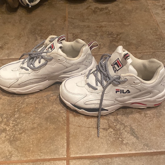 White runners! - Picture 2 of 3